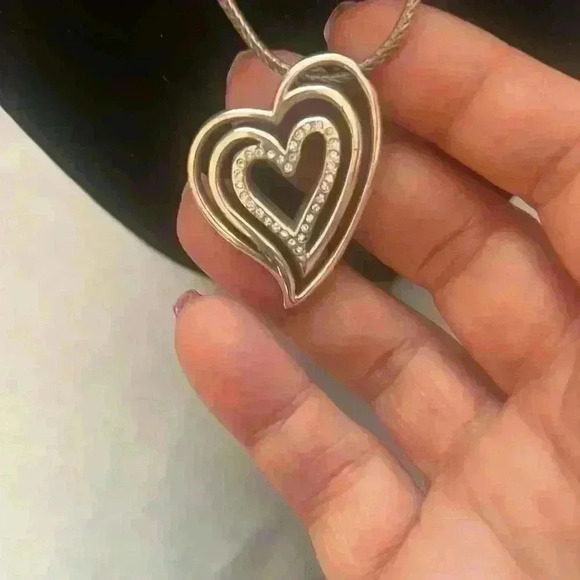 Brighton  Heart Neclace - Picture 4 of 6